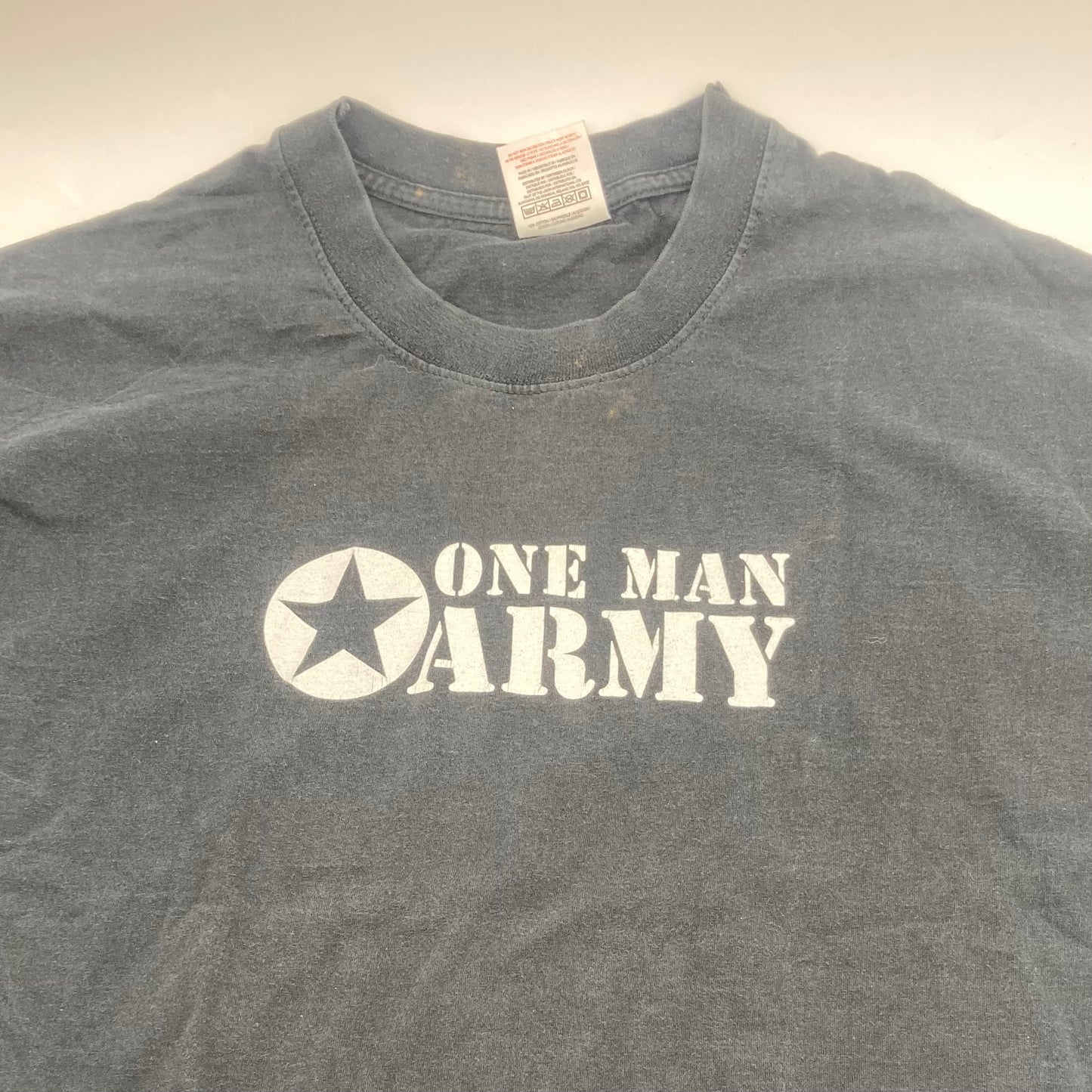 ONE MAN ARMY • Star Logo • XL • T-Shirt • Second Hand