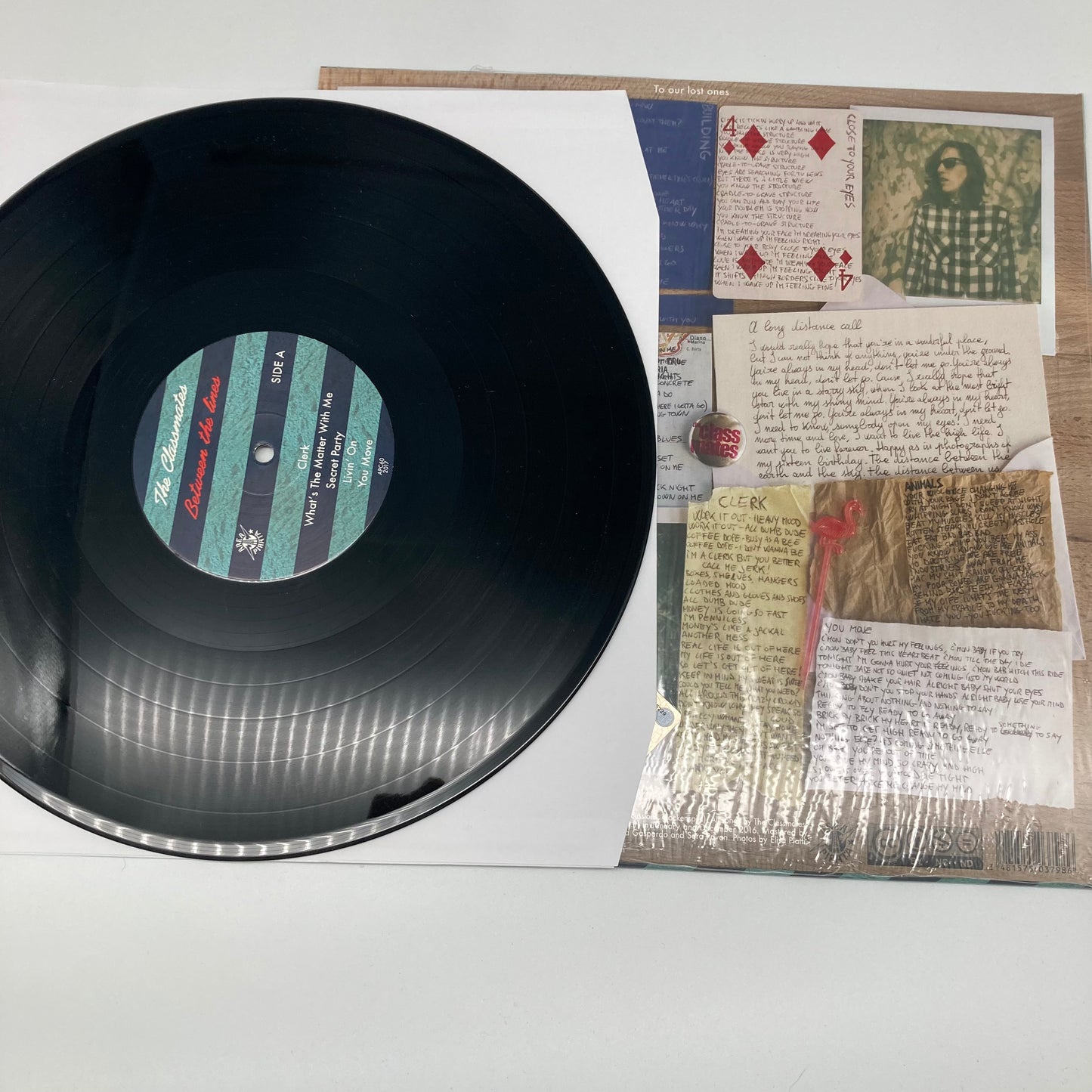 THE CLASSMATES • Between The Lines • LP • Second Hand