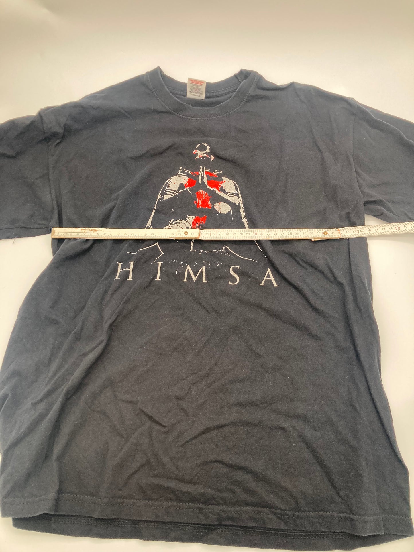 HIMSA • T-Shirt • Second Hand