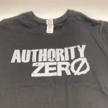 AUTHORITY ZERO • Silver Logo • L • T-Shirt • Second Hand