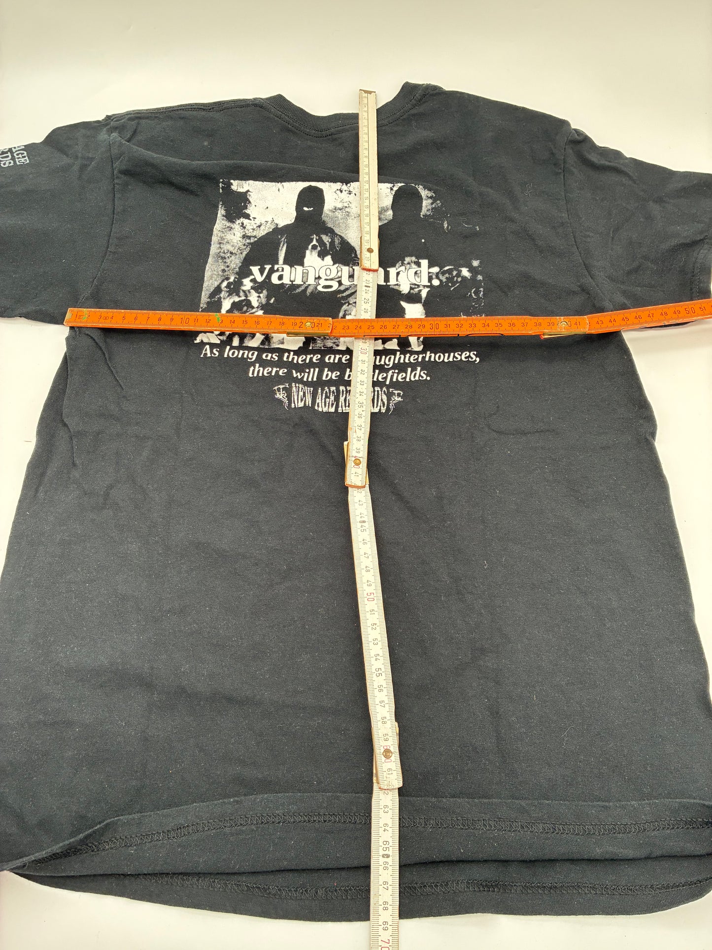 VANGUARD • As Long As There Are Slaughterhouses.... • T-Shirt • M • Second Hand
