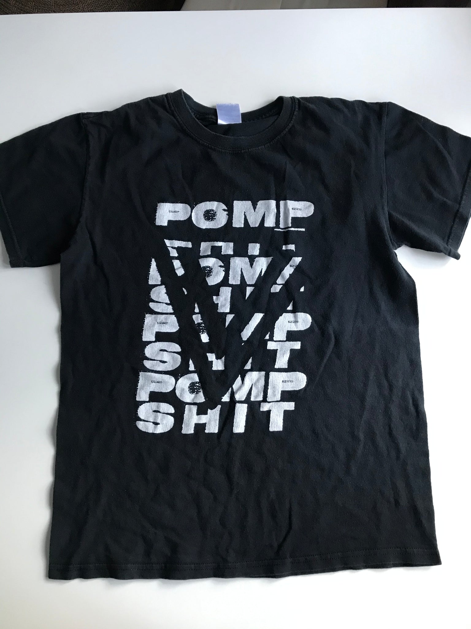 VOGUE • Pomp Shit • T-Shirt
