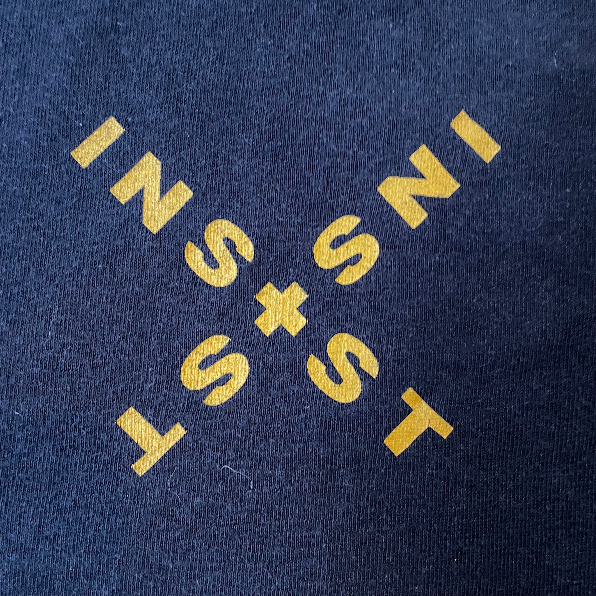 INSIST • Logo • M • T-Shirt